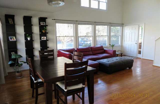 308 McGregor Gallery 2