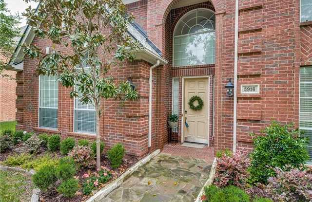 5916 Pebblestone Lane Gallery 2