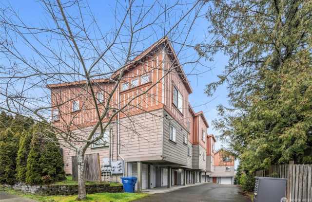 2-Bedroom Townhome with Attached Garage Gallery 1