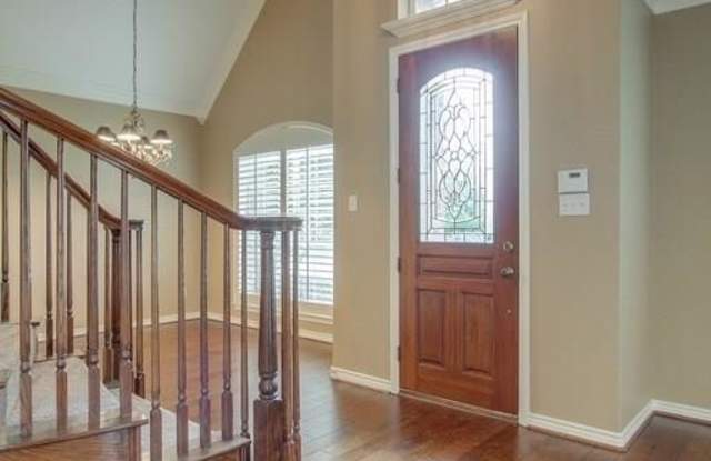 224 Heatherwood Drive Gallery 2