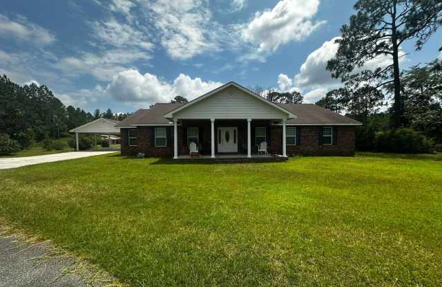 Secluded 3 Bedroom 3 Bathroom Home photos photos
