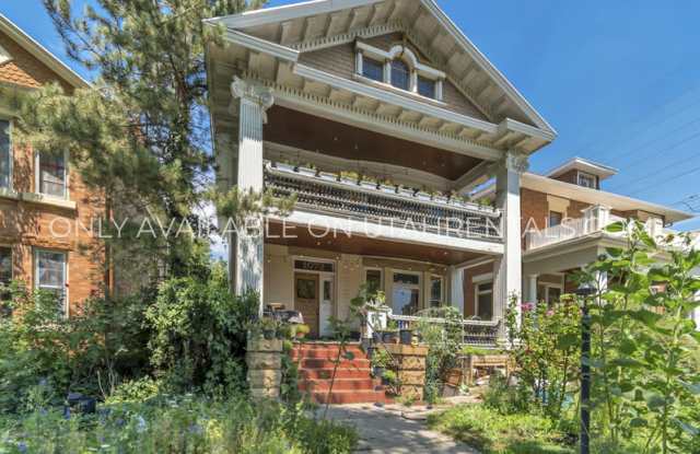 1073 E 200 S photos photos
