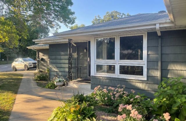 6021 France Ave So - 6021 France Avenue South, Edina, MN 55410