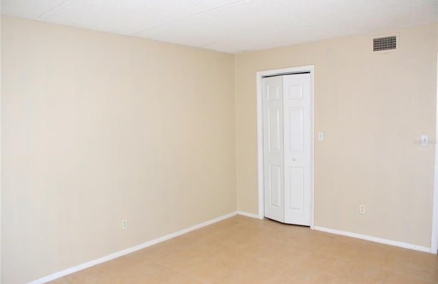 2840 SOMERSET PARK DRIVE Gallery 4