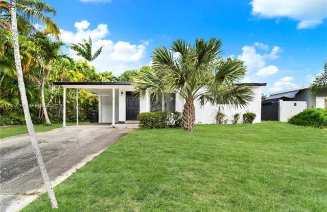 51 NE 56th Ct photos photos