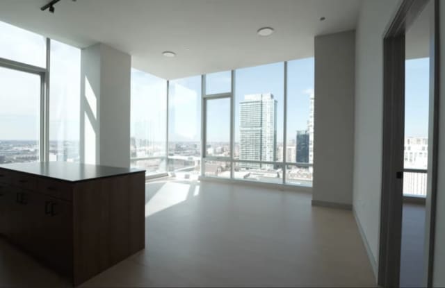 210 W Chestnut St - 210 West Chestnut Street, Chicago, IL 60610