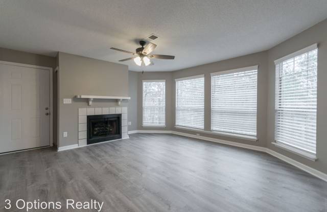 610 Cypress Pointe St Gallery 2