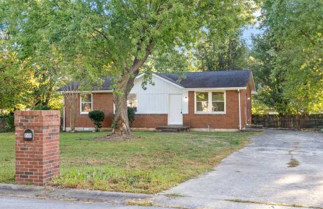 3 Bedroom Pet Friendly Home For Rent Close To Post! photos photos 3 Bedroom Pet Friendly Home For Rent Close To Post! photos photos
