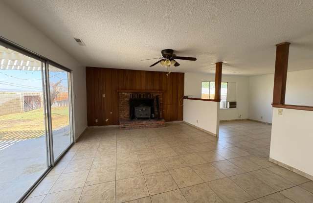 Home with Mountain Views Gallery 4
