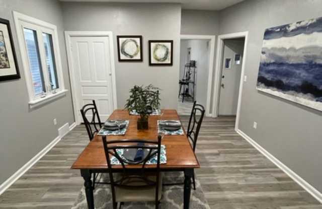 Newly Renovated 3 bedroom, 1 bathroom in South Side Slopes- Stainless Appliances and Sun Room - 2318 Patterson Street, Pittsburgh, PA 15203