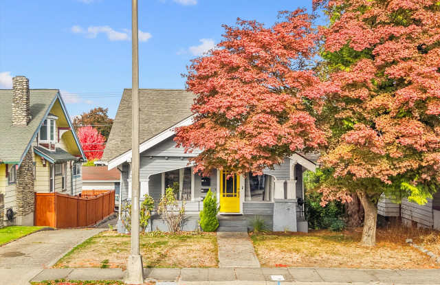 4111 6th Ave - Triplex - 4111 6th Avenue, Tacoma, WA 98406