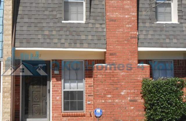 Townhouse with 3 beds and 3 baths! photos photos