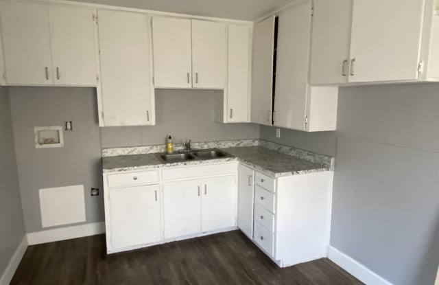 4417 ONG ST - 4417 South Ong Street, Amarillo, TX 79110