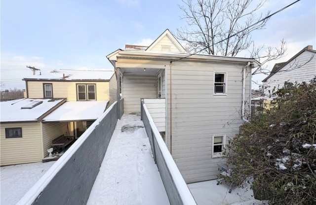 1604 Ridge Ave photos photos