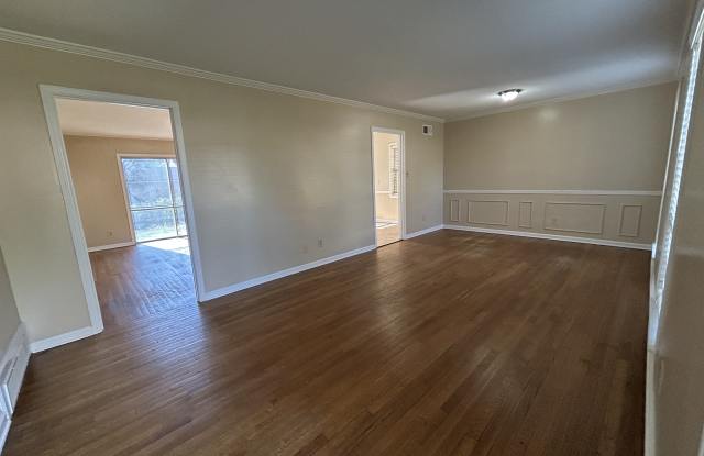 3201 Longacre Cv Gallery 2