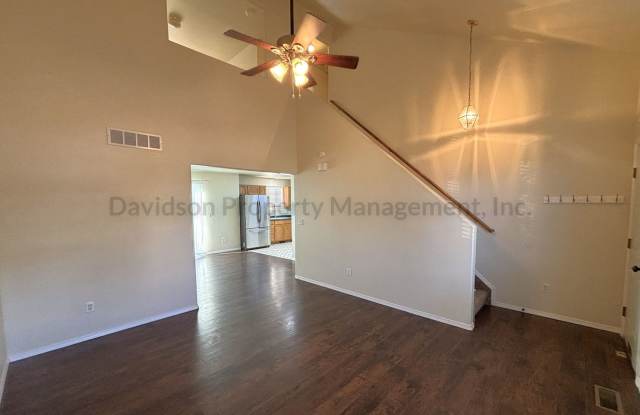 Cozy 2 Bedroom House in North Fountain Gallery 4