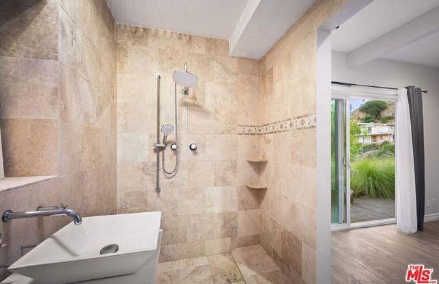 8657 Valley Flores Drive photos photos