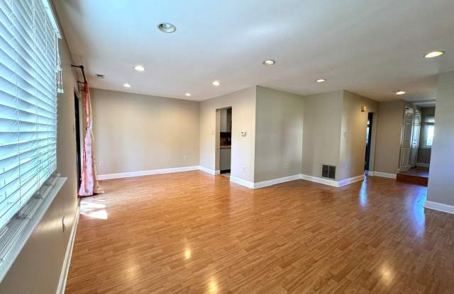 89 HAMPSHIRE DRIVE Gallery 2
