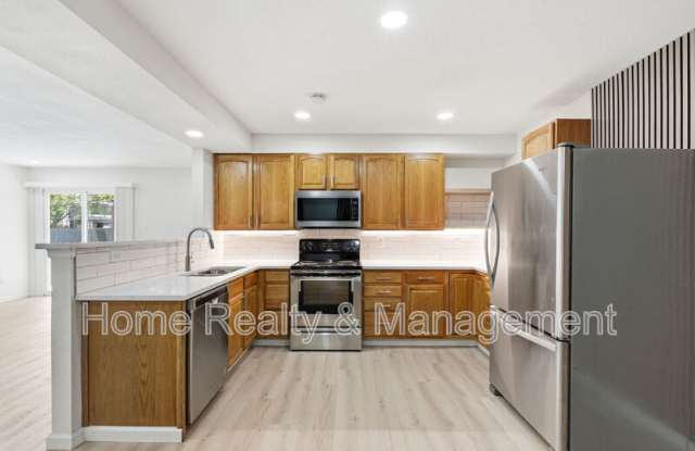 11731 Sherman Street photos photos