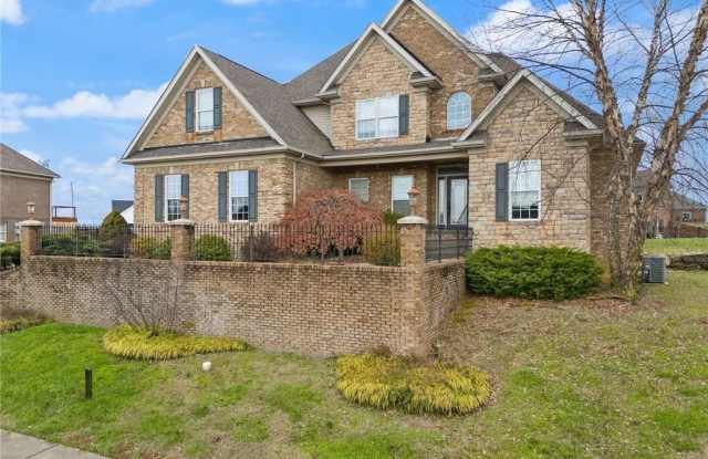 3028 Crystal Lake Drive Gallery 3