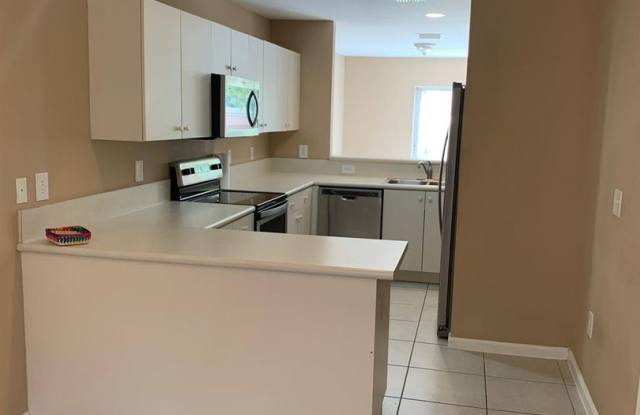 2400 NW 98th Lane, Sunrise, FL 33322 photos photos