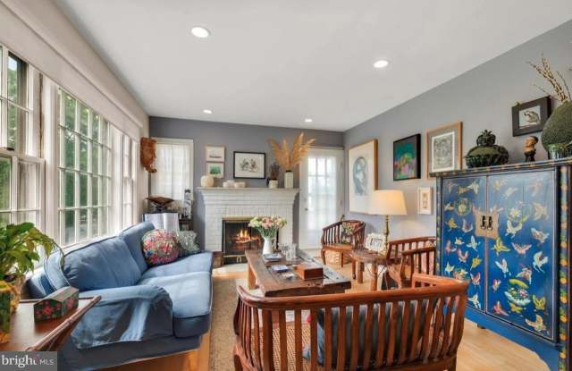9504 MILSTEAD Drive Gallery 3