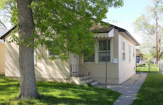 2 Bedroom Home in Laurel w/ Garage & Fenced Yard Gallery 1