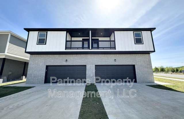 1035 South Benchmark Lane - 2 photos photos