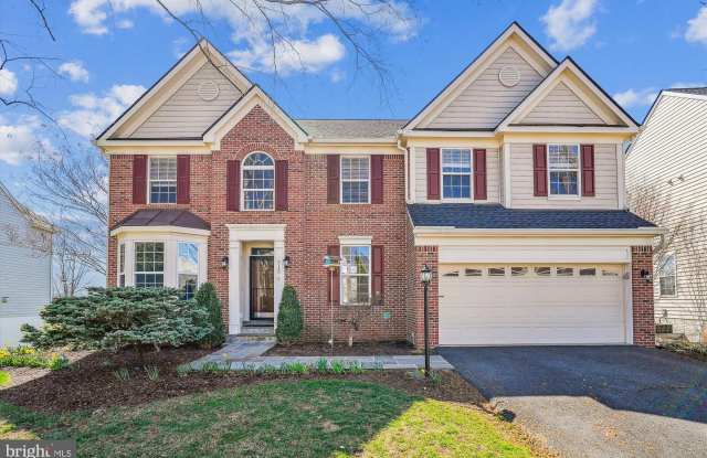 715 VERMILLION DRIVE NE - 715 Vermillion Drive Northeast, Leesburg, VA 20176