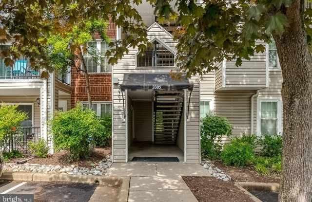 3305 WYNDHAM Circle Gallery 1