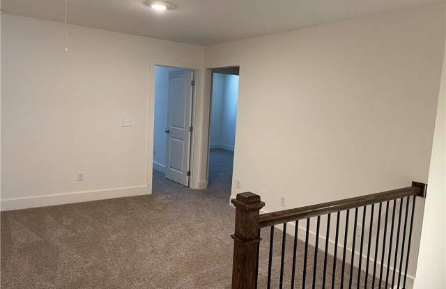 14 South Auburn Landing Gallery 4