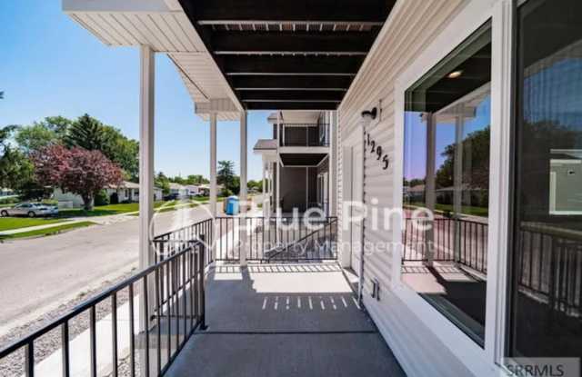 1297 Bear Avenue Gallery 2