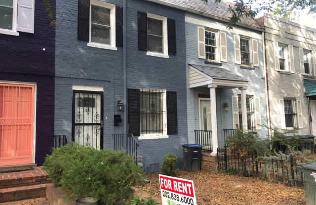107 P St, SW Gallery 2