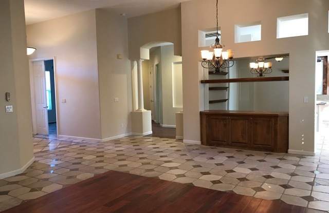9780 Shadowstone Ct - 3 bedroom home with office, 2.5 bath, 3 car garage home in Double Diamond Gallery 3