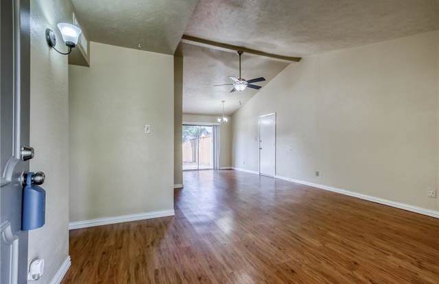 1304 Timberbend Trail Gallery 4