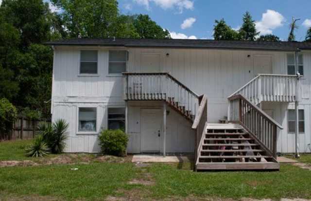 Downstairs unit available now photos photos