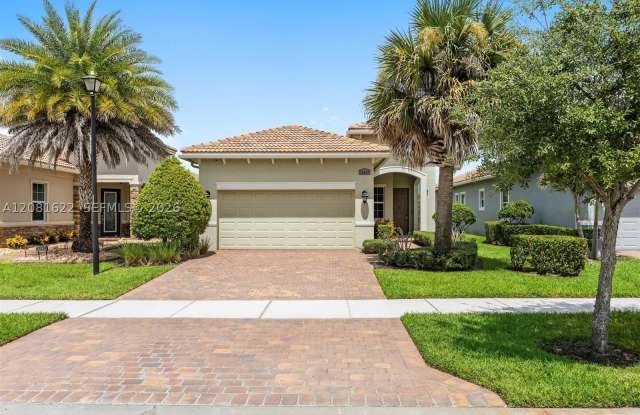 20028 SW Caserta Way Gallery 2