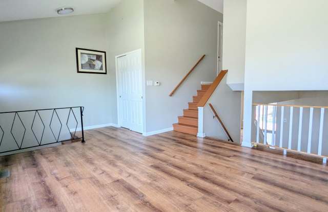382 Dover Drive - 1 Gallery 3