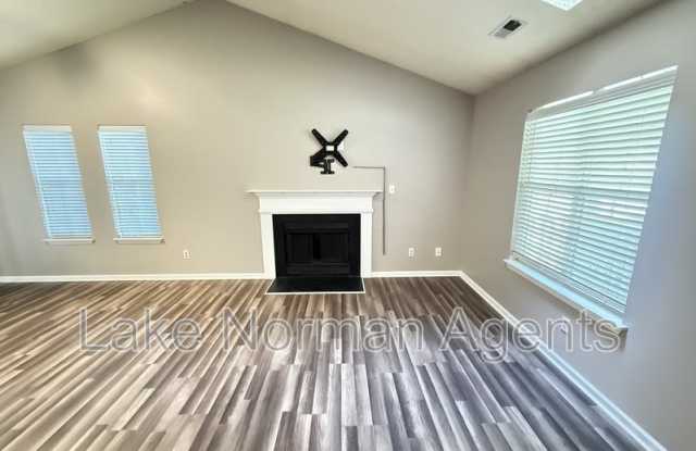 8006 Maxwelton Dr Gallery 4