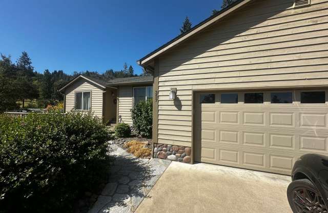Nice 3 bedroom 2 bath home with den/media room in Wilbur - 357 Summer Lane, Douglas County, OR 97471