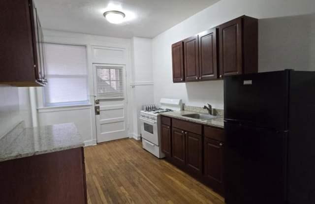 7749 North Sheridan Rd. photos photos