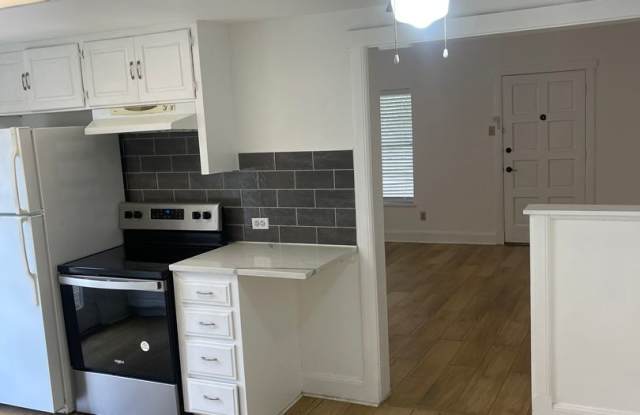 202 S Willomet Ave - 202 South Willomet Avenue, Dallas, TX 75208