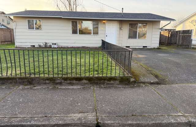 Updated 3 bedroom 1 bathroom house! photos photos