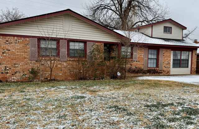 WOW! Gorgeous Remodeled 3/2 with Loft near LCU, Tech, Medical District! Gallery 3