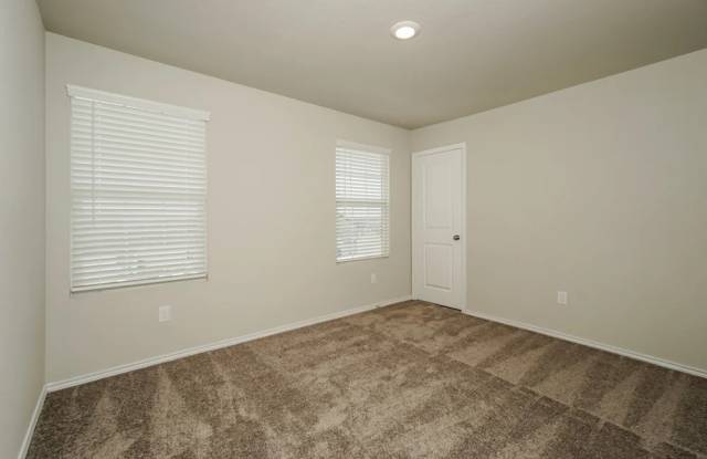 14101 Silos Meadows Gallery 2
