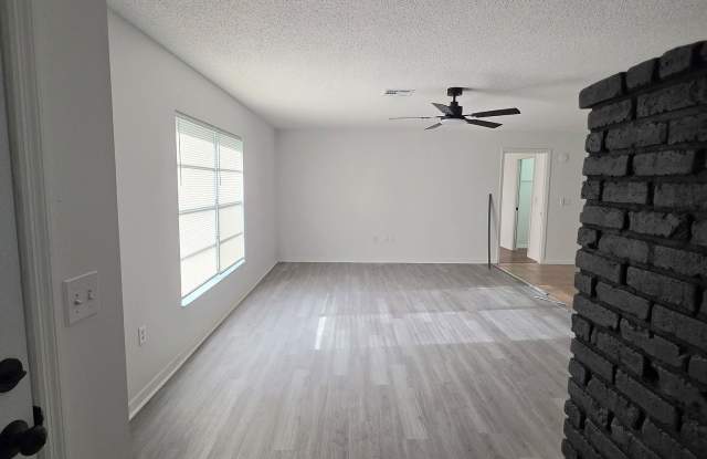 5871 Northwest 61st Court Gallery 4