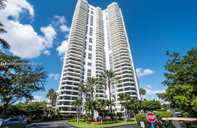 3500 Mystic Pointe Dr cu-2306, Aventura, FL 33180 Gallery 3