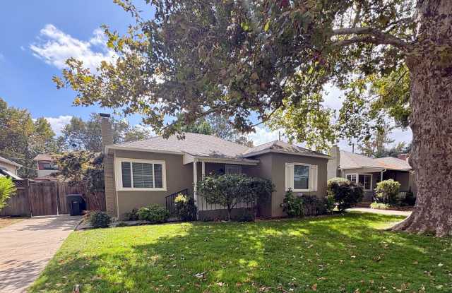 Spacious and Sparkling 3bed/2bath Home in Land Park Gallery 1