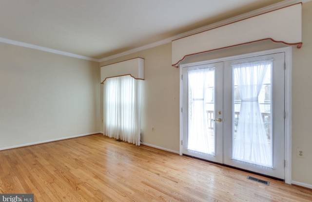 4521 SAUCON VALLEY COURT Gallery 3