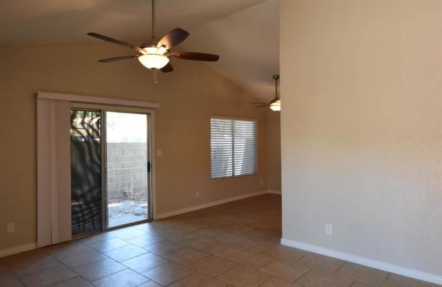 4823 W LOMA Lane Gallery 4